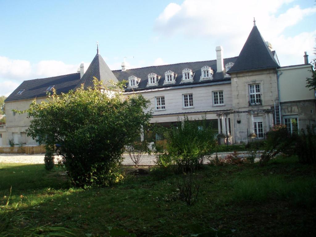 Top' Appart Hotel Pont-Sainte-Maxence Exterior photo