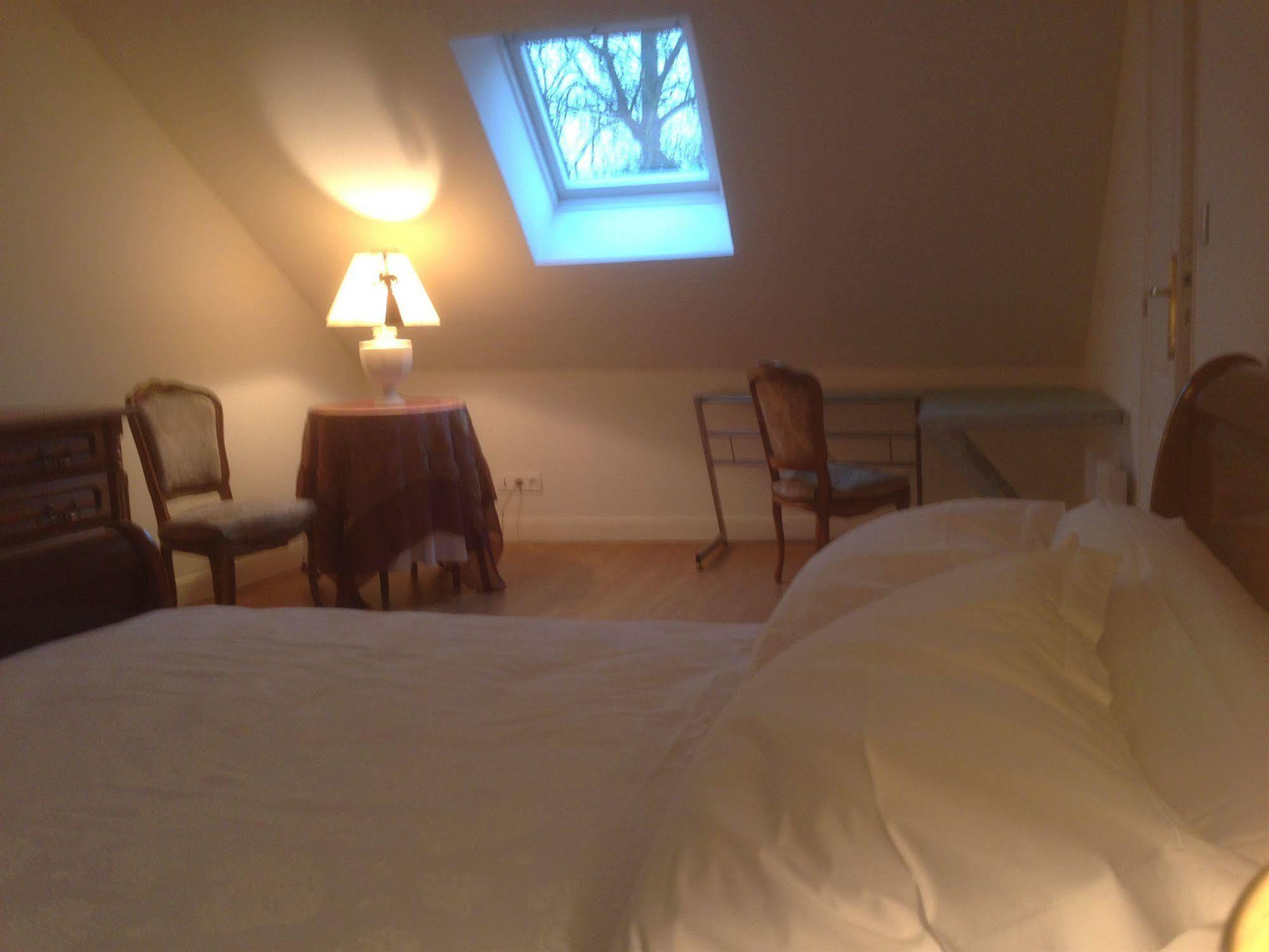 Top' Appart Hotel Pont-Sainte-Maxence Exterior photo